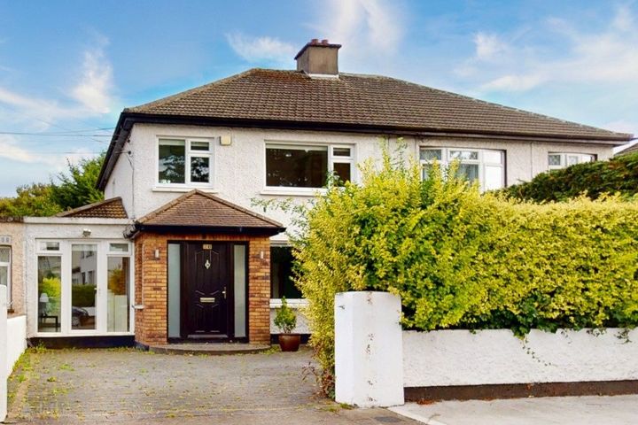63 Woodview Grove, Clonsilla, Dublin 15, D15H5FE
