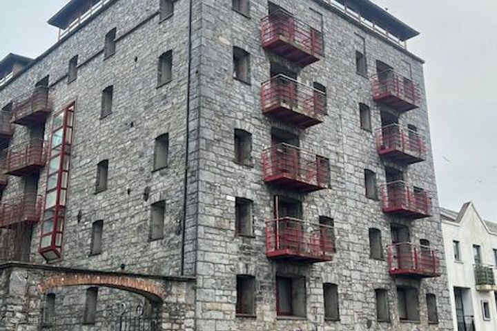Apartment 10, Mill House, Cornmarket Street, Ennis, Co. Clare, V95WP84