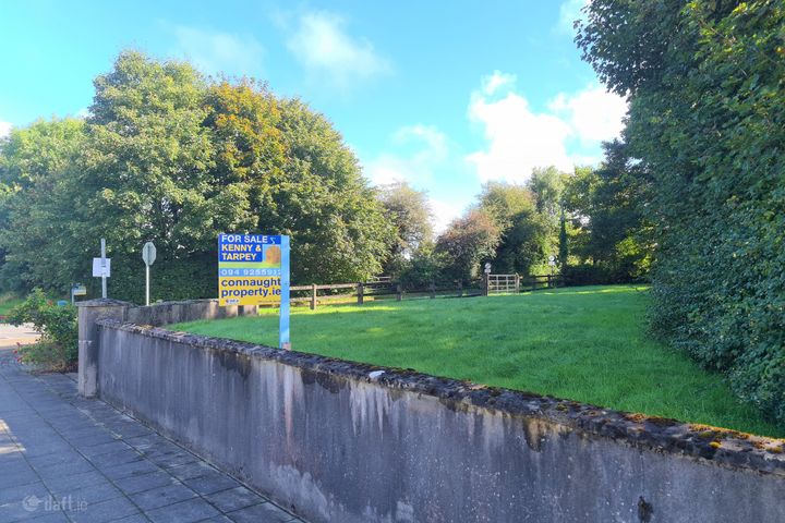 Main St., Bellahy, Co. Sligo