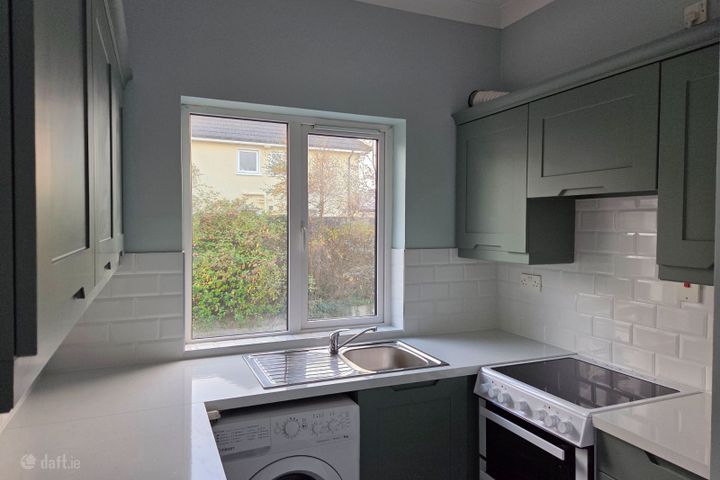 UNFURNISHED Cuan Glas Apartment , Bishop O'Donnell Road, Taylor's Hill, Co. Galway