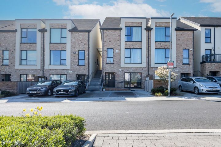 35 The Grove, St. Marnocks Bay, Station Road, Dublin