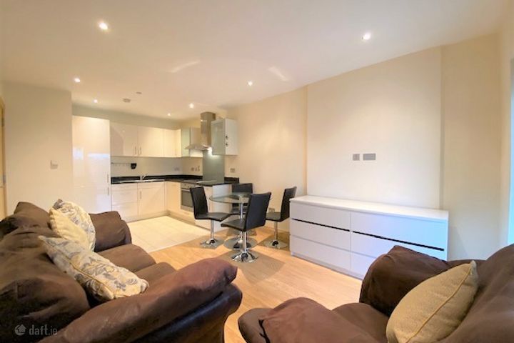 Carrickmines Green, Carrickmines, Dublin 18