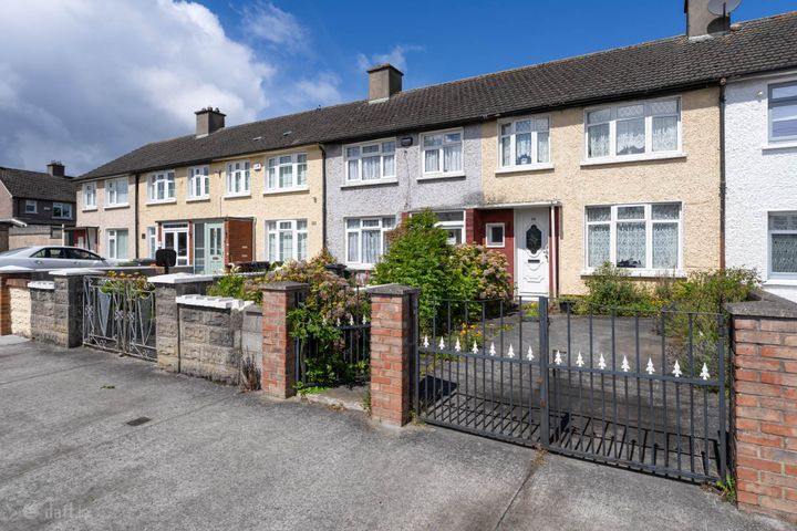 32 Dunsink Avenue, Finglas West, Dublin 11, Co. Dublin, D11K2T1