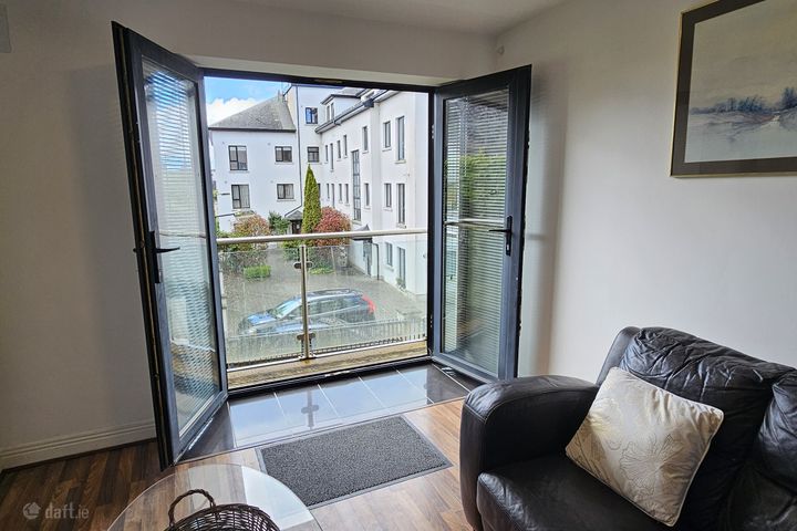 2 Paul andré Building, Church Street, Athlone, Co. Westmeath