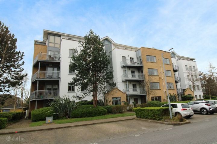 Kinsella Hall, Collegewood, Castleknock, Dublin 15