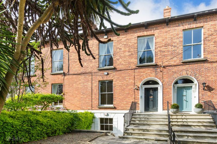 Hall Apt, 27 Sandymount Rd, Dublin 4, Dublin 4, Dublin