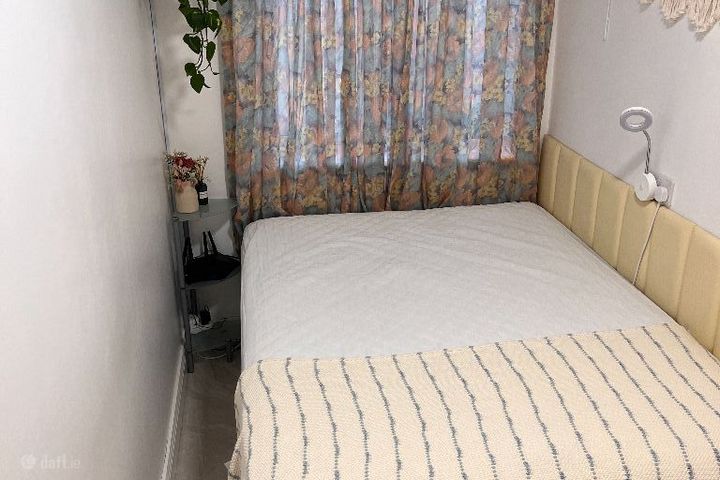 Shackleton Drive, Lucan, Co. Dublin
