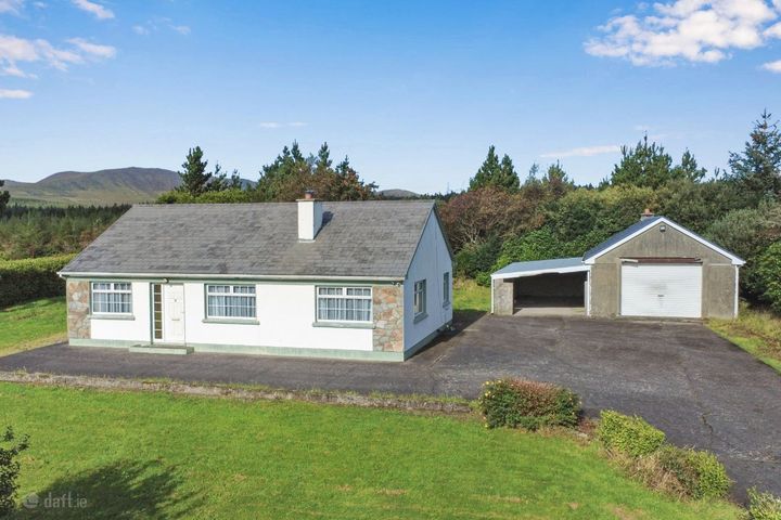 Islandboy, Mastergeehy, Derrymore, Co. Kerry, V23WV62