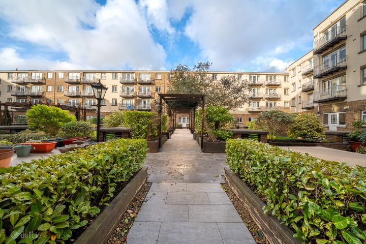 97 Bachelors Walk, Dublin 1, D01W352