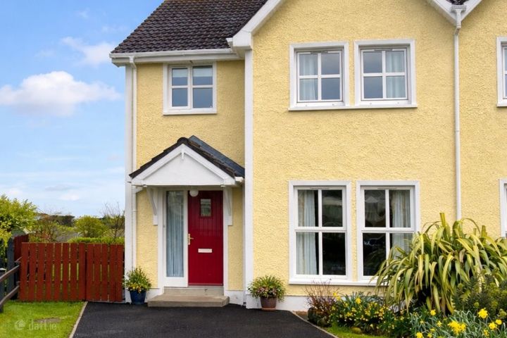 97 Foxhills, Letterkenny, Co. Donegal, F92VRC4