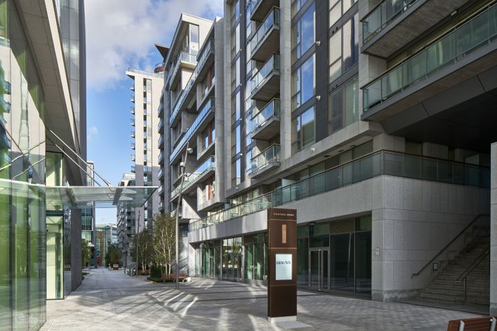 Vantage Retail Units, Central Park, Dublin 18, Leopardstown, Dublin 18