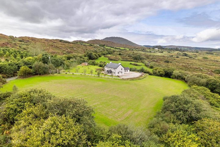 Gurteenroe, Schull, Co Cork, P81KN73