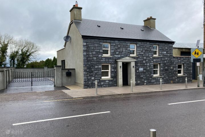 Weighbridge House, Newtown South, Newtownshandrum, Charleville, Newtownshandrum, Co. Cork