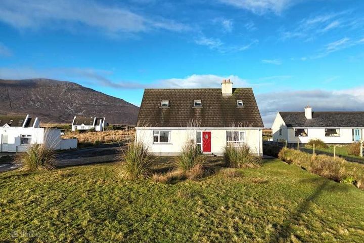 Cabaun, Keel, Achill, Co. Mayo, F28W924