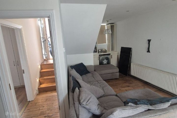 albert court dublin 2, Grand Canal Dock, Dublin 2