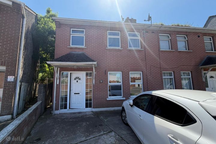 4 Riverside Crescent, Marsh Road, Drogheda, Co. Louth, A92PWK6