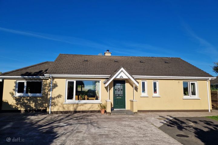 13 Coolmagort Avenue, Beaufort, Co. Kerry, V93DK84