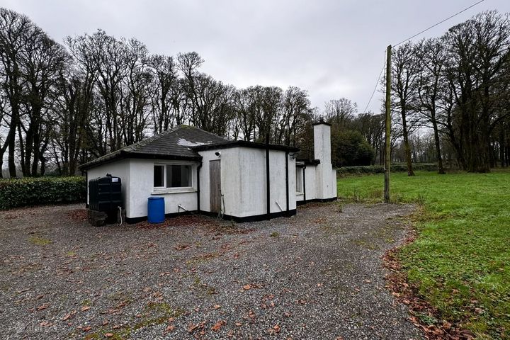 Warrenscourt Lodge, Warrenscourt, Lissarda, Co. Cork