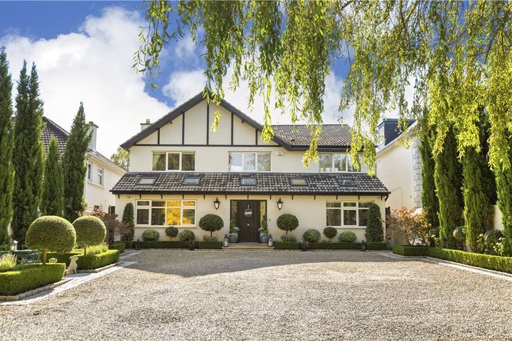 Moybrook, Avoca Avenue, Blackrock, Co. Dublin, A94Y2X8