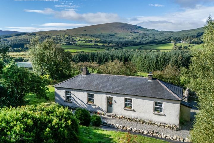 Cottage on c. 0.97 Acre - 0.39 HA., Athdown, Manor Kilbride , Blessington, Co. Wicklow, W91X4H0