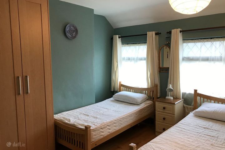 26 Rochestown Park, Sallynoggin, Co. Dublin