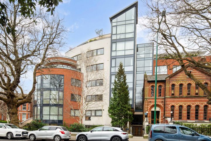 Apartment 13, Symphony House, Dublin 2