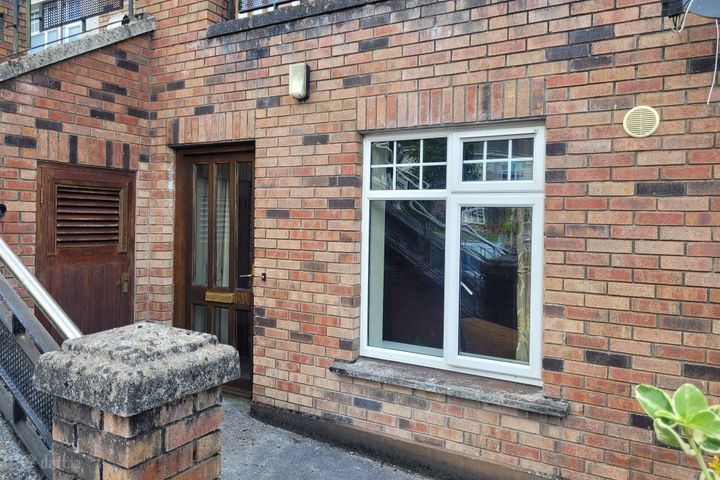 131 Monksfield, Bealnamulla, Athlone, Co. Roscommon