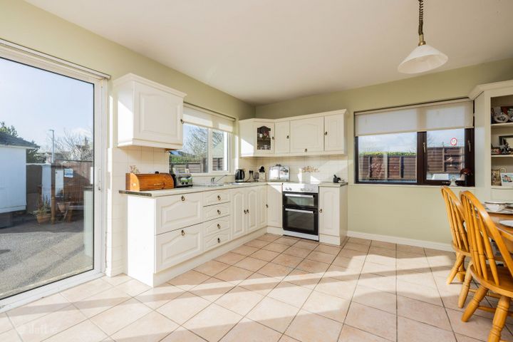 Baybush, 3 Hamlet Close, Bremore, Balbriggan, Co. Dublin, K32WD23 - Photo 3