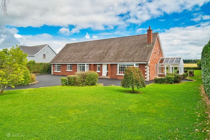 Ashleaf, Brownstown, Newcastle, Co. Dublin, D22YX06