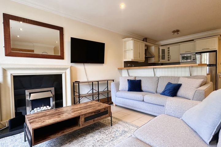 4 Taylors Hill Court, Rosary Lane, Taylors Hill, Galway