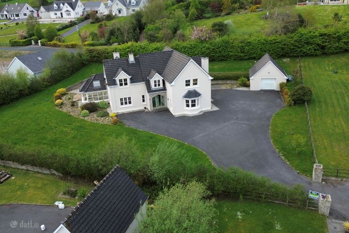 2 Woodvale Court, Letterkenny, Co. Donegal, F92DA2N