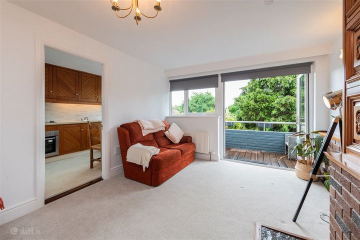Apt Hillcrest Court , Drumcondra, Dublin 9