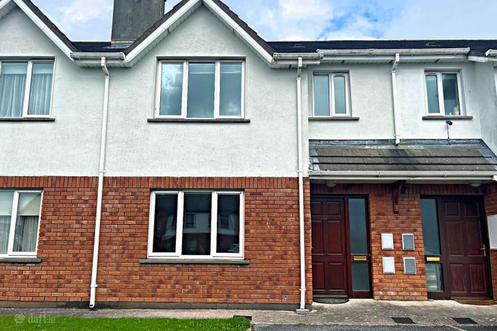 32 Town Court, Dungarvan, Dungarvan, Co. Waterford, X35EW24