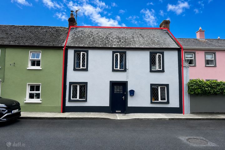 Cherry Blossom House, Saint Mullins Road, Tinnahinch, Graiguenamanagh, Co. Carlow, R95EK57