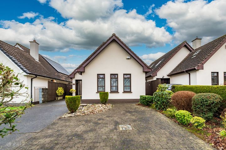 328 Sundays Well, Blessington Rd, Naas, Kildare
