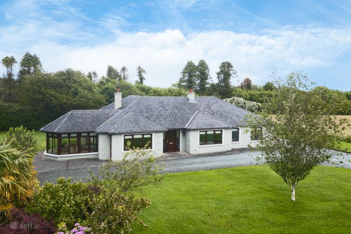 Slieve Gullion, Knocknagoun, Rylane, Co. Cork, P32E030