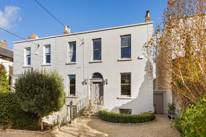Rockmount, 29 Sorrento Road, Dalkey, Co Dublin, A96XR28