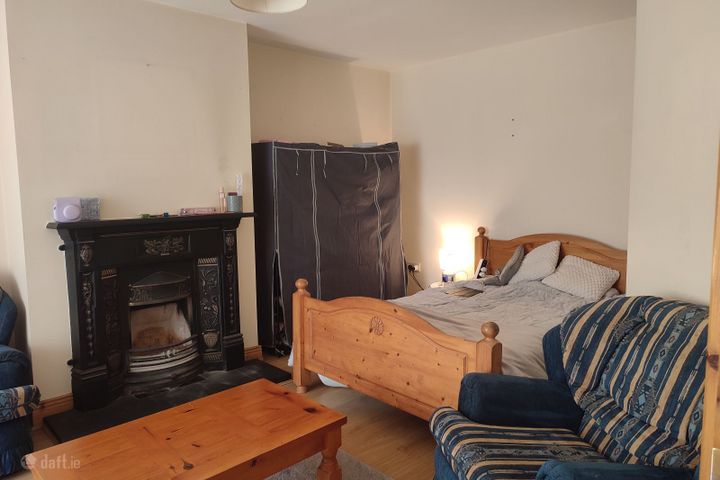 25 Pynes Valley, Ballyvolane, Cork, Dillons Cross, Co. Cork