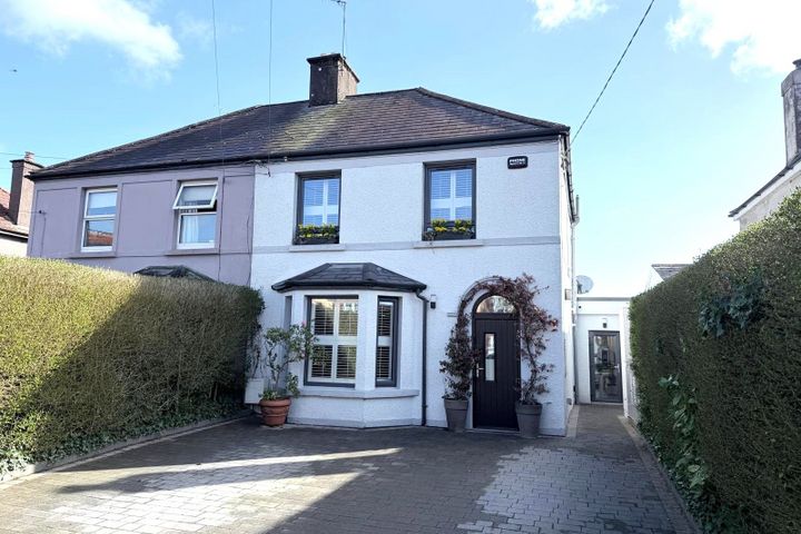 Clonlea, Cross Douglas Road, Douglas, Co. Cork, T12E6F8