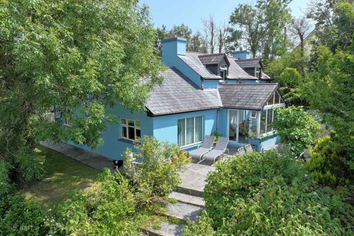 Pine Cottage, Knockroe, Ballydehob, Co. Cork, P81E095
