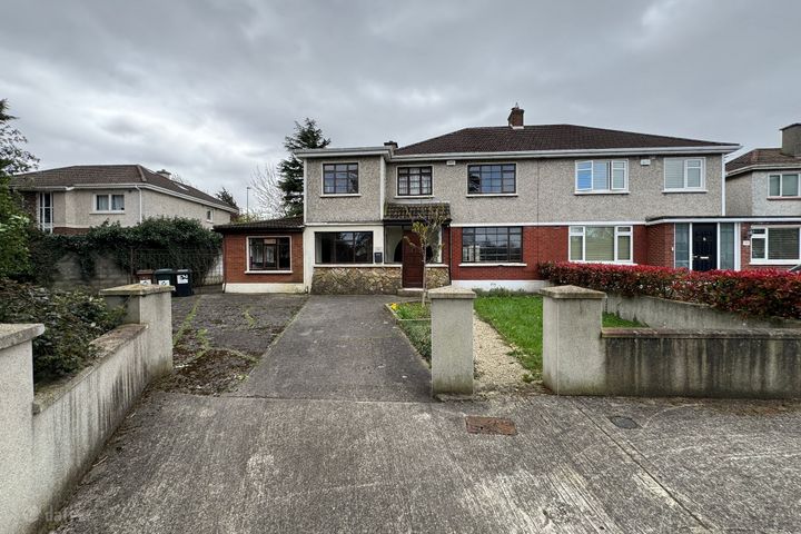 39 Hollyville Lawn, Palmerston Upper, Dublin 20, D20FW94