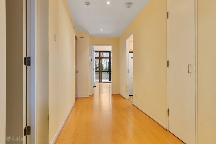 86 The Pavilion, Marine Road, Dun Laoghaire, Co Dublin, A96FW13 - Photo 2