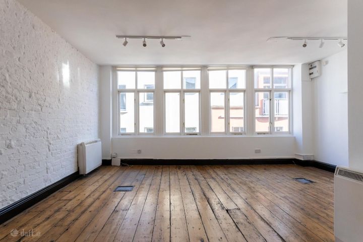 Crow Street, Temple Bar, Dublin 2