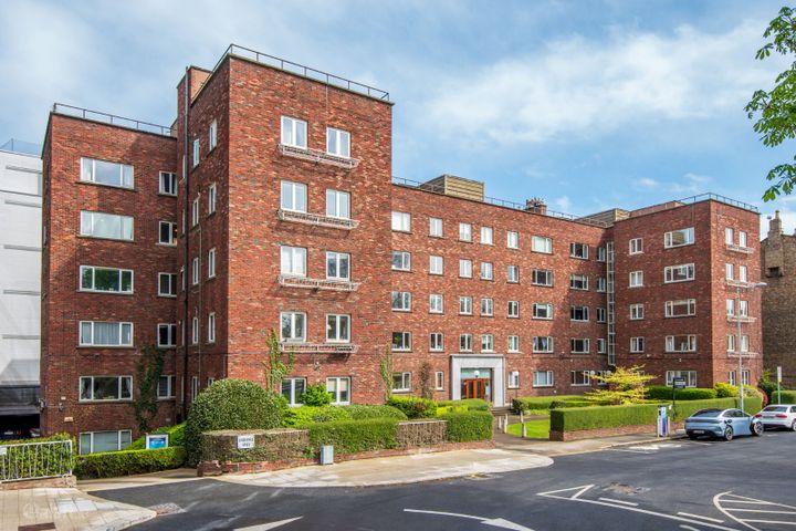 40 Court Apartment, Wilton Place, Dublin 2, D02VW26