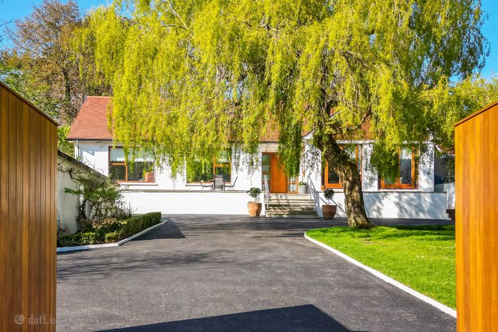 Lasserre, Military Rd, Killiney, Dublin