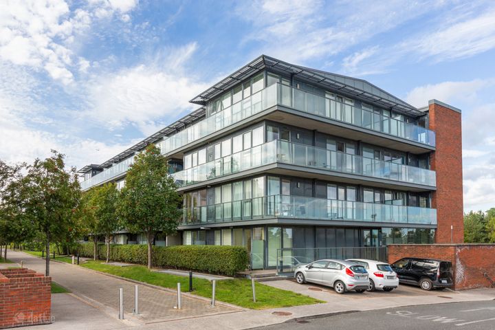 27 Mimosa Hall, Levmoss Park, The Gallops, Leopardstown, Dublin 18, D18FY61
