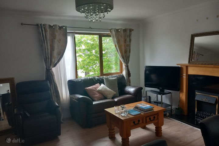 Kilcullen Road, Naas, Co. Kildare