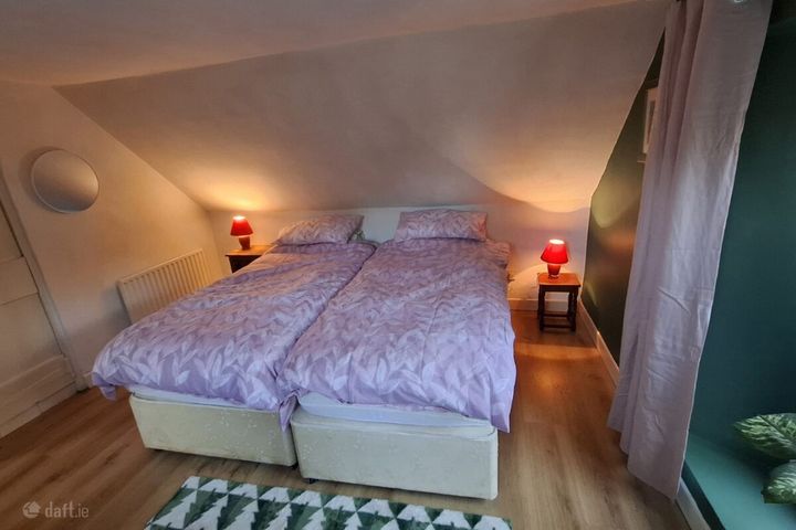 L1010, Enniskerry, Co. Wicklow