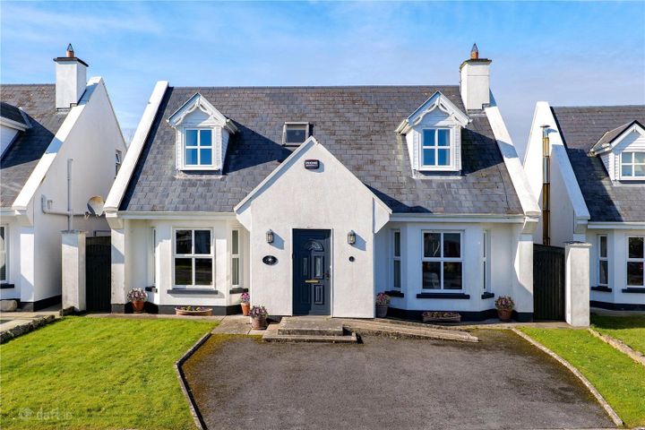 32 Ard Na Gaoithe, Clybaun Rd, Knocknacarra, Galway