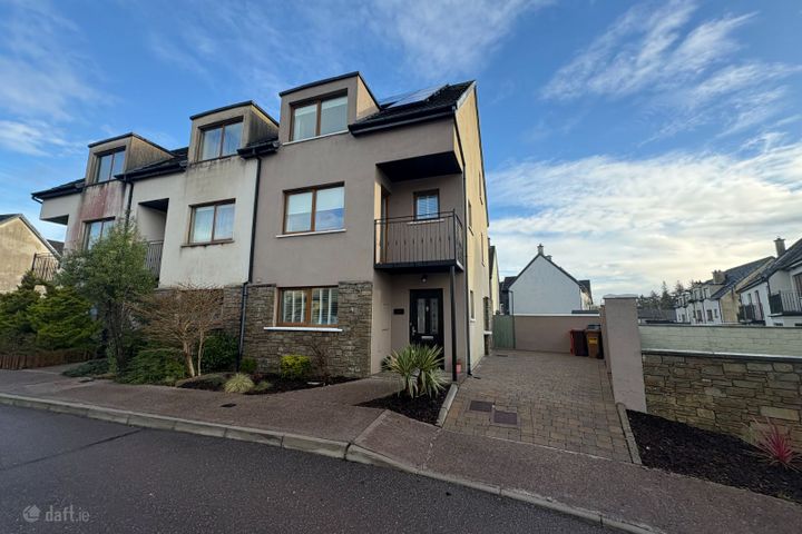 9 Oakridge, Meadowlands, Macroom, Co. Cork, P12PX54